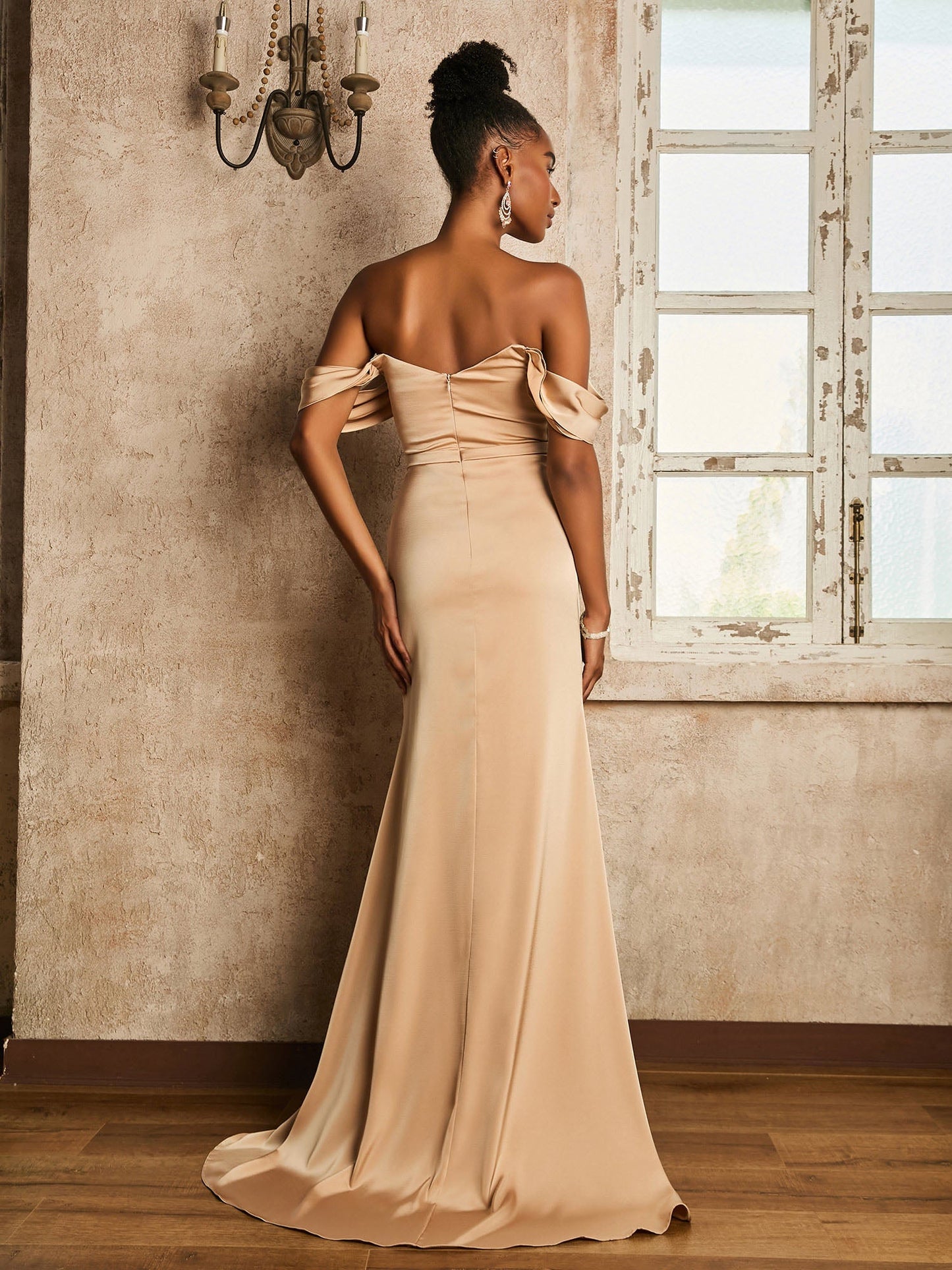 Off-the-shoulder Mermaid Dress with Slit Champagne