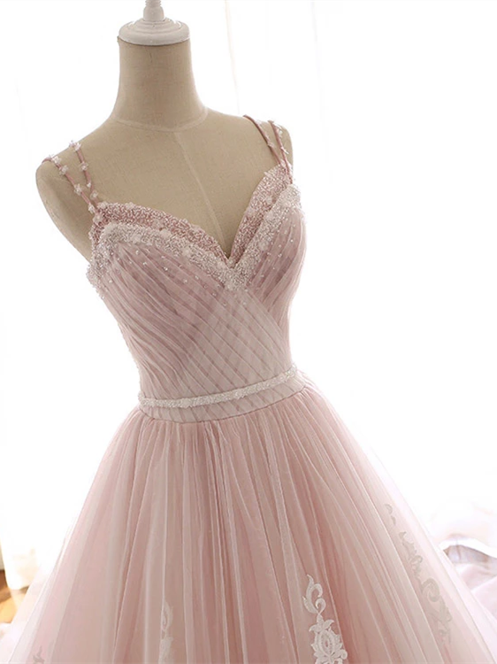 Elegant Tulle A-line Prom Dresses With Beads And Appliques