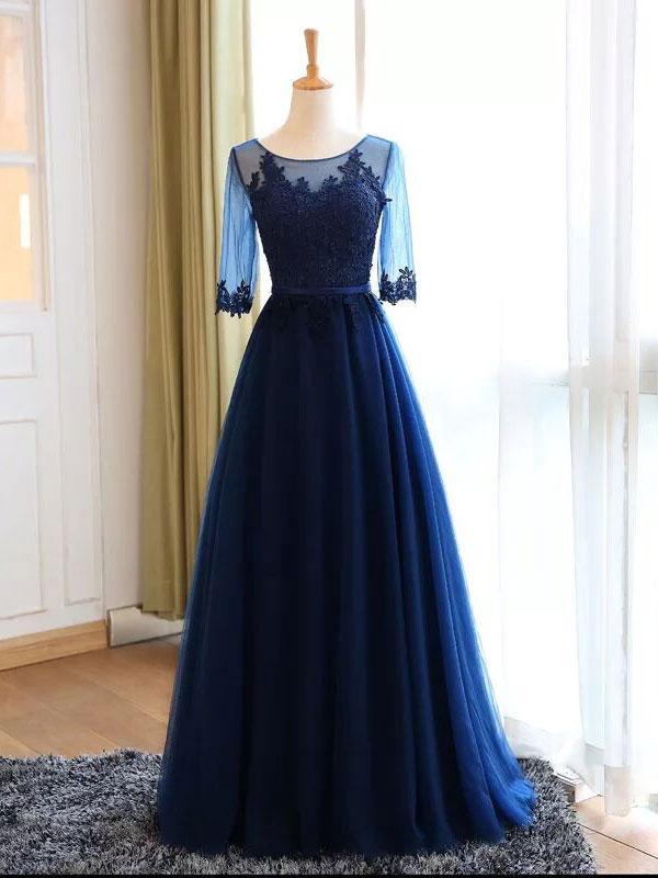 A-line Scoop Neck Floor-Length Tulle Appliqued Prom Dresses