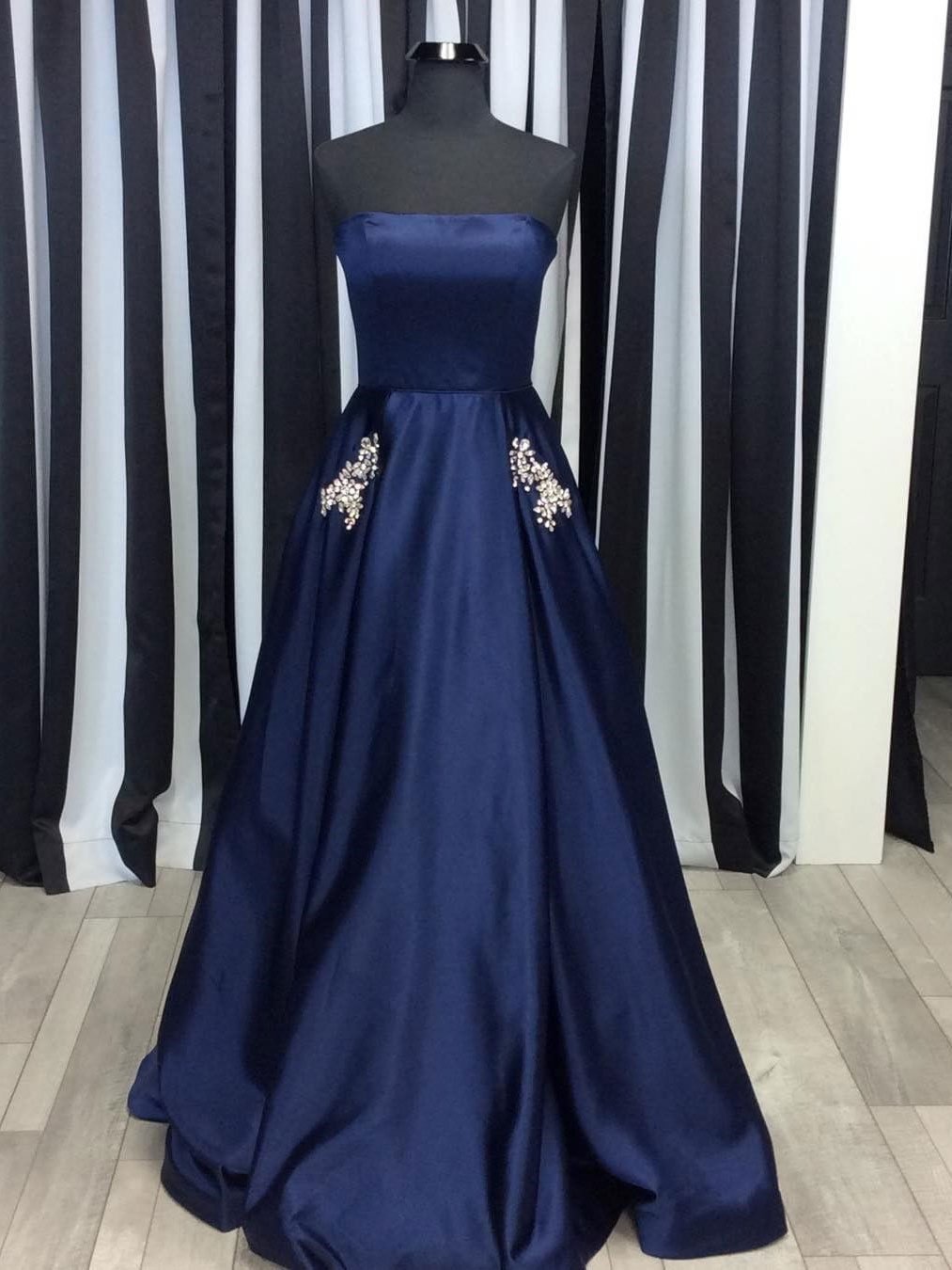 A-line Staright Across Floor-Length Satin Rhine Stone Prom Dresses