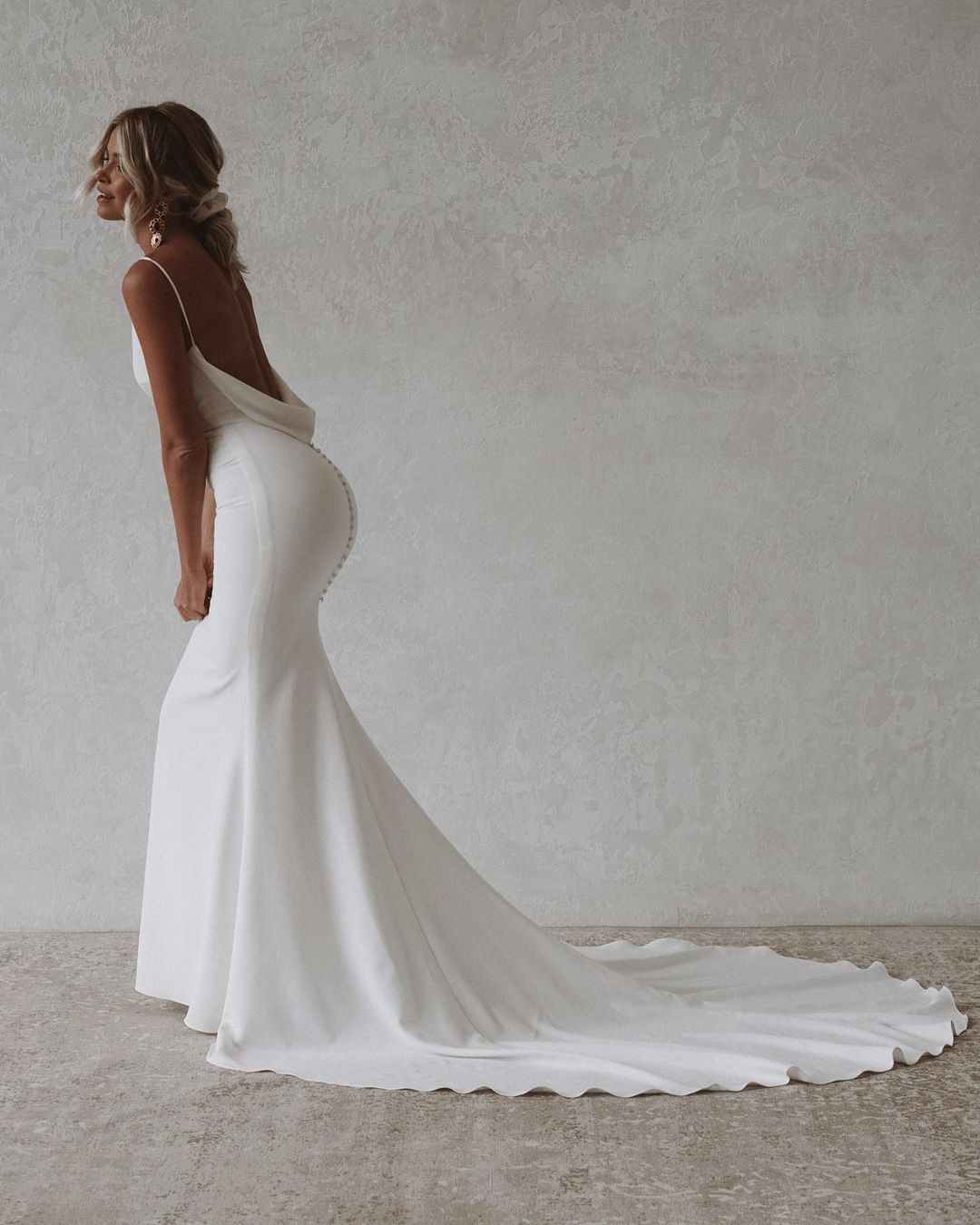 Dorian | Elegant Mermaid V-Neck Elastic Satin Long Wedding Dresses