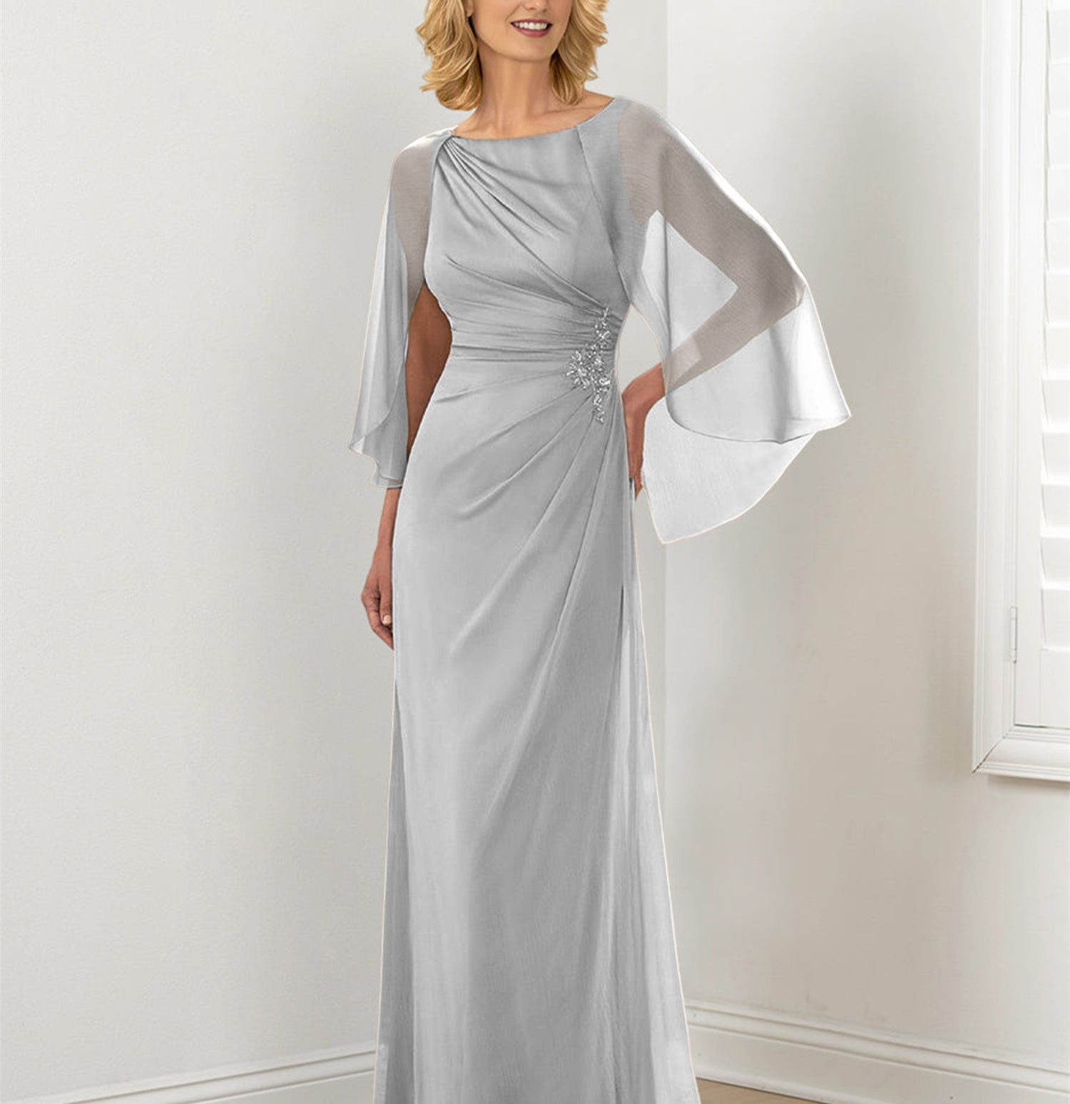 Sheath/Column Round Neck Mother of the Bride Dresses with Ruched