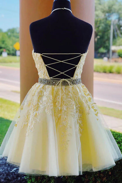 Halter Neck Short Purple Lace Homecoming Dress