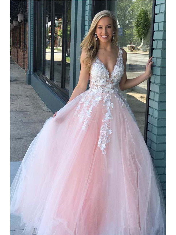 Popular Tulle V-neck Neckline Ball Gown Prom Dresses With 3D Flowers & Pearls