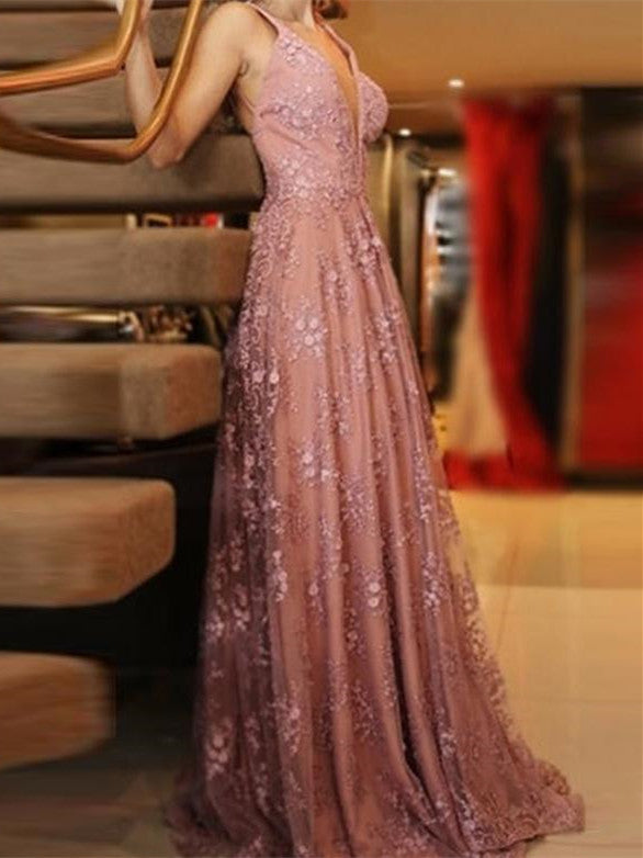 Glamorous Lace Prom Dresses A-line Backless Appliqued Gowns