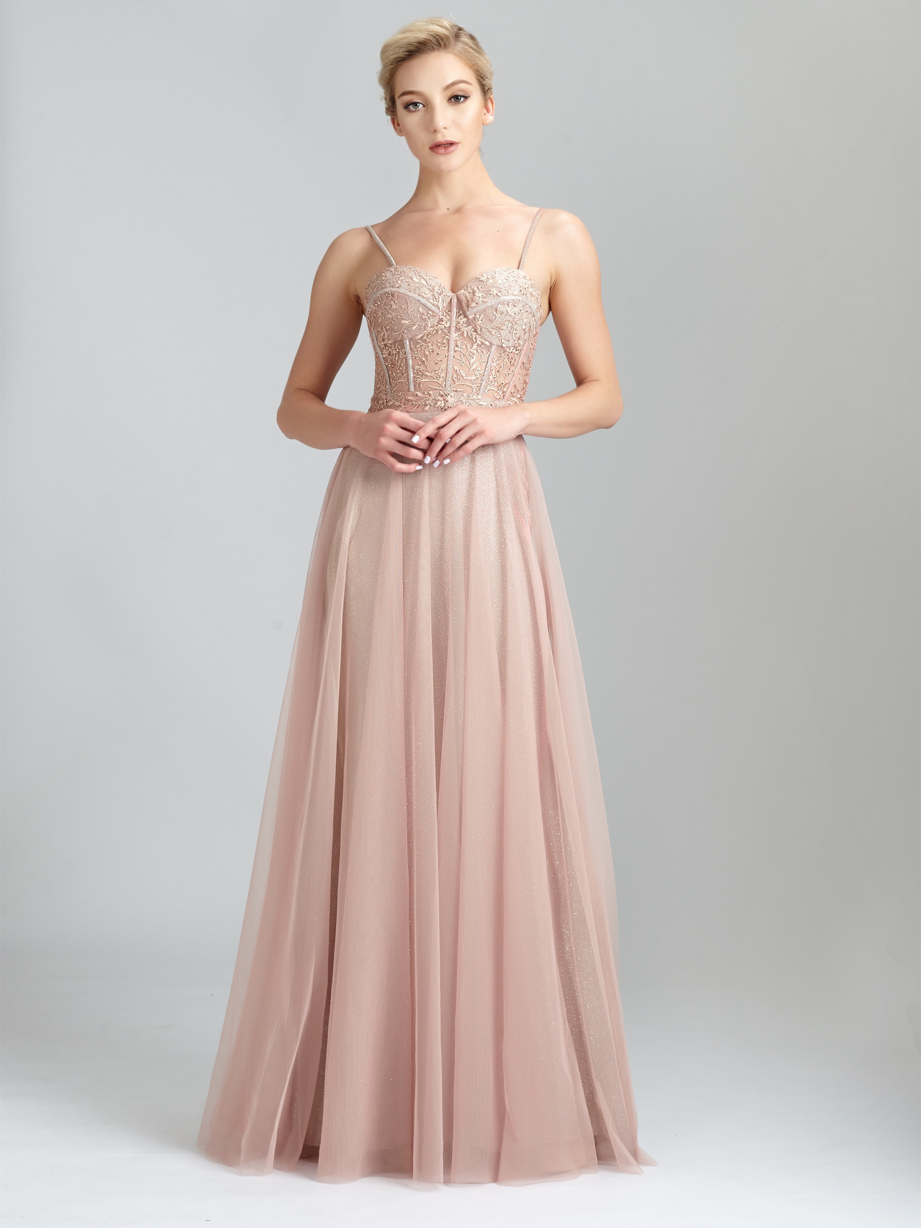 Appliqued Tulle Prom Dresses A-line Long Gowns With Beads