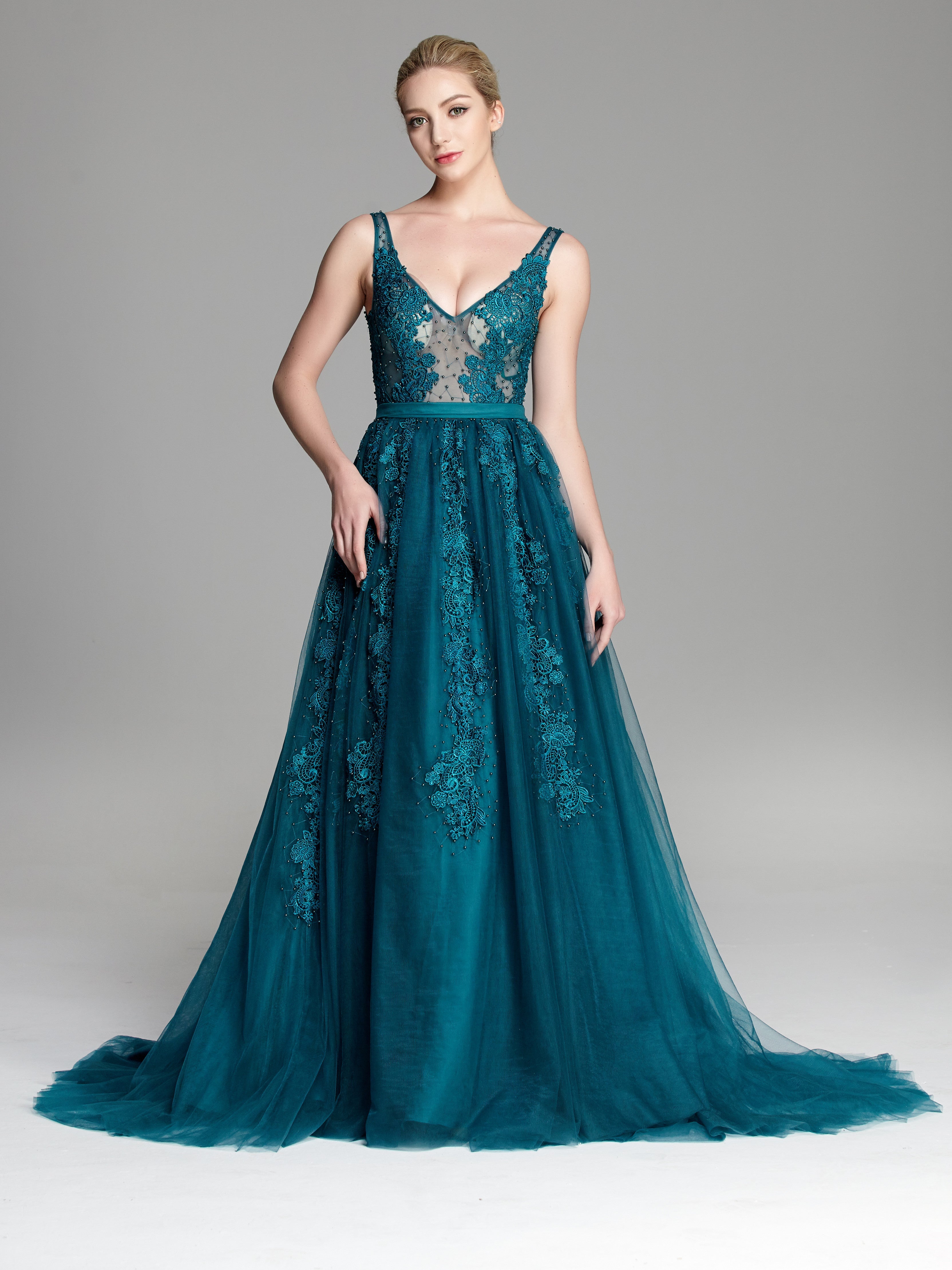 Appliqued Tulle Prom Dresses A-line Appliqued Evening Gowns