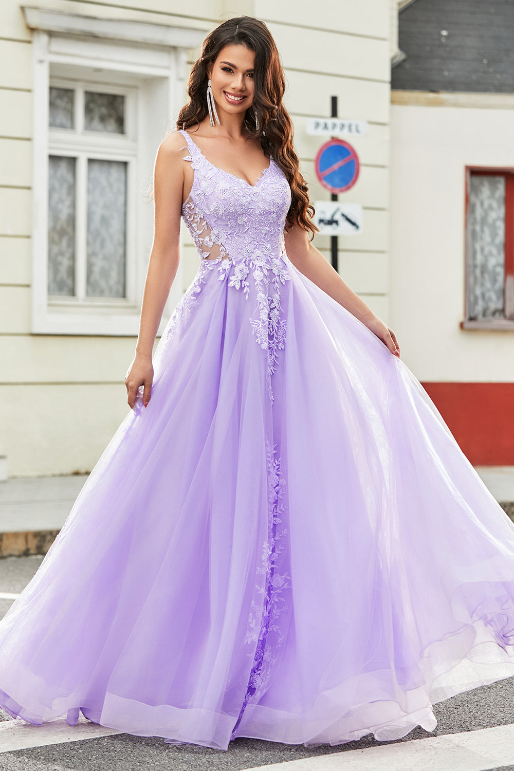 Gorgeous A Line Spaghetti Straps Lilac Tulle Long Prom Dress with Appliques