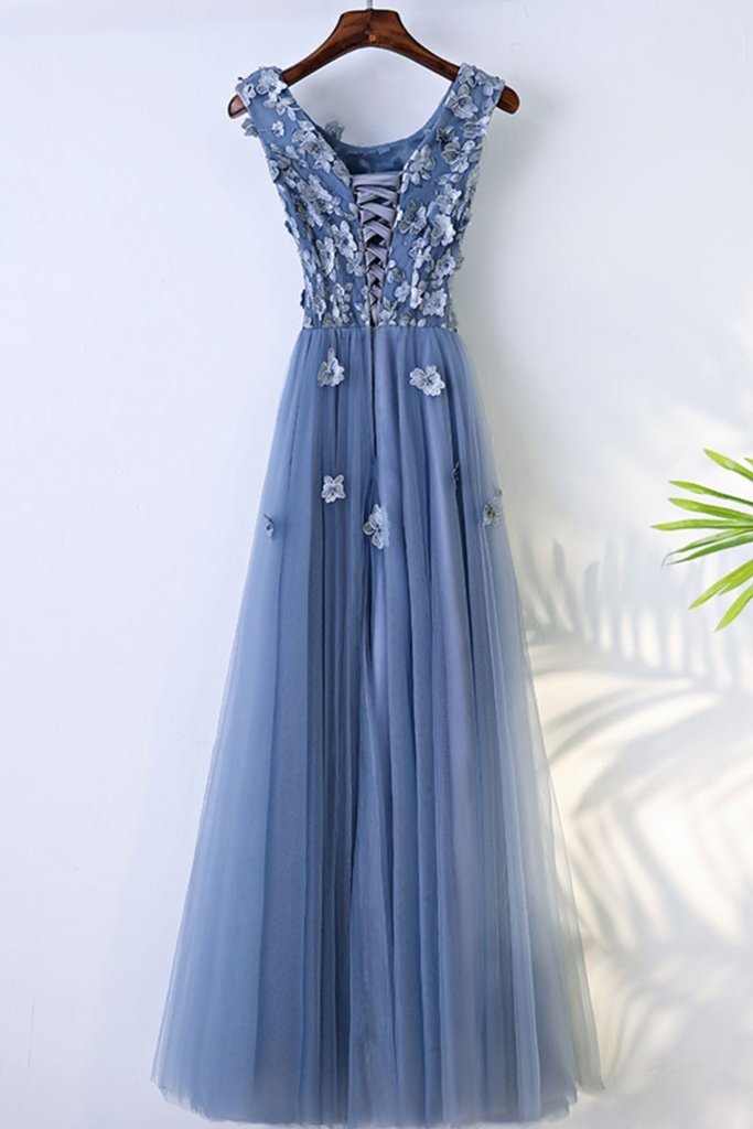 A-line Scoop-neck Floor-Length Tulle Appliqued Beaded Prom Dresses