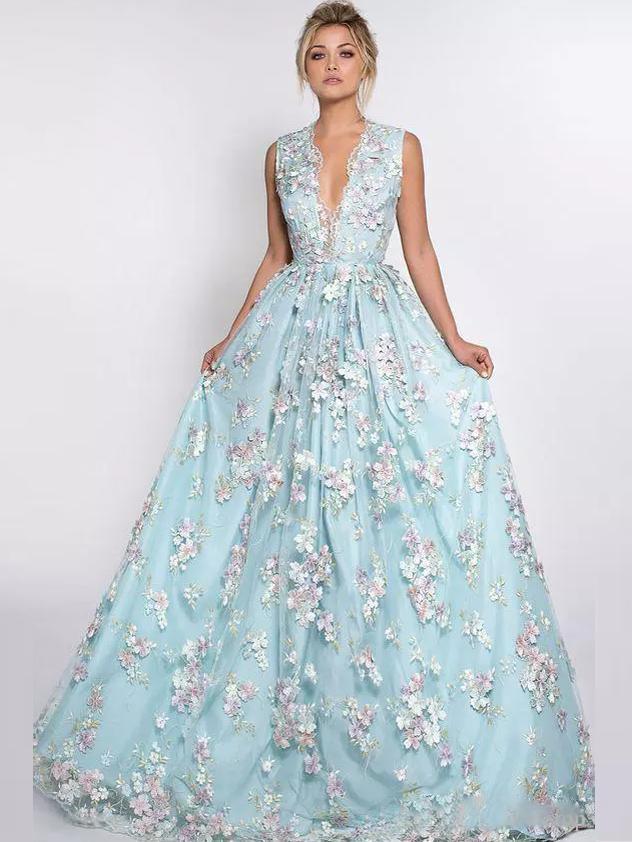 A-line V-neck Sweep Train Tulle Appliqued Prom Dresses With Flowers