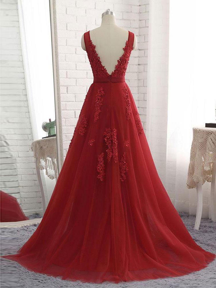 Charming Tulle V-neck Neckline Chapel Train A-line Prom Dresses With Beaded Appliques