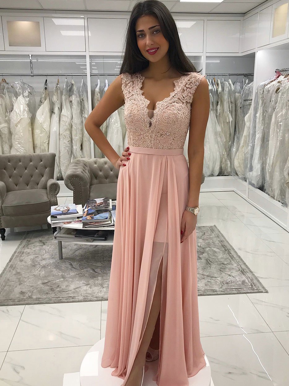 Delicate Chiffon V-neck Neckline A-line Prom Dresses With Beaded Appliques