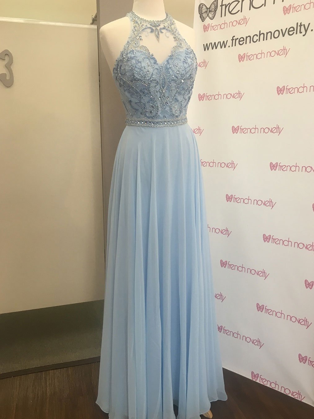 Glamorous Chiffon Jewel Neckline Floor-length A-line Prom Dresses With Beadings