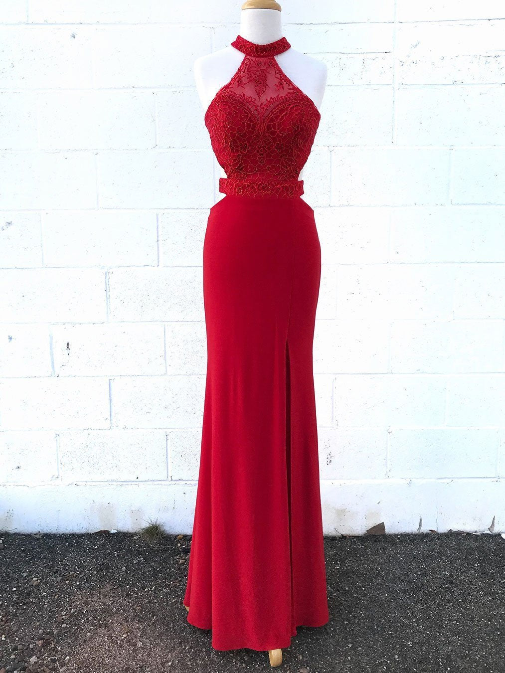 Graceful Spandex Halter Neckline Cut-out Floor-length Sheath Prom Dresses With Beaded Appliques