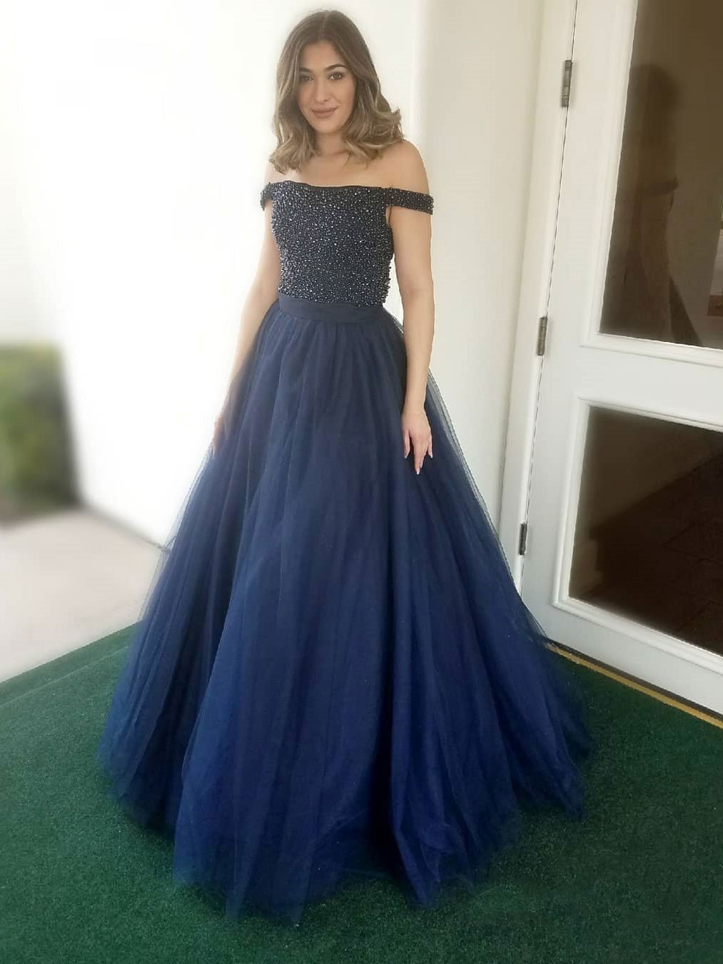 Sexy Tulle Off-the-shoulder Neckline Ball Gown Prom Dresses With Beadings