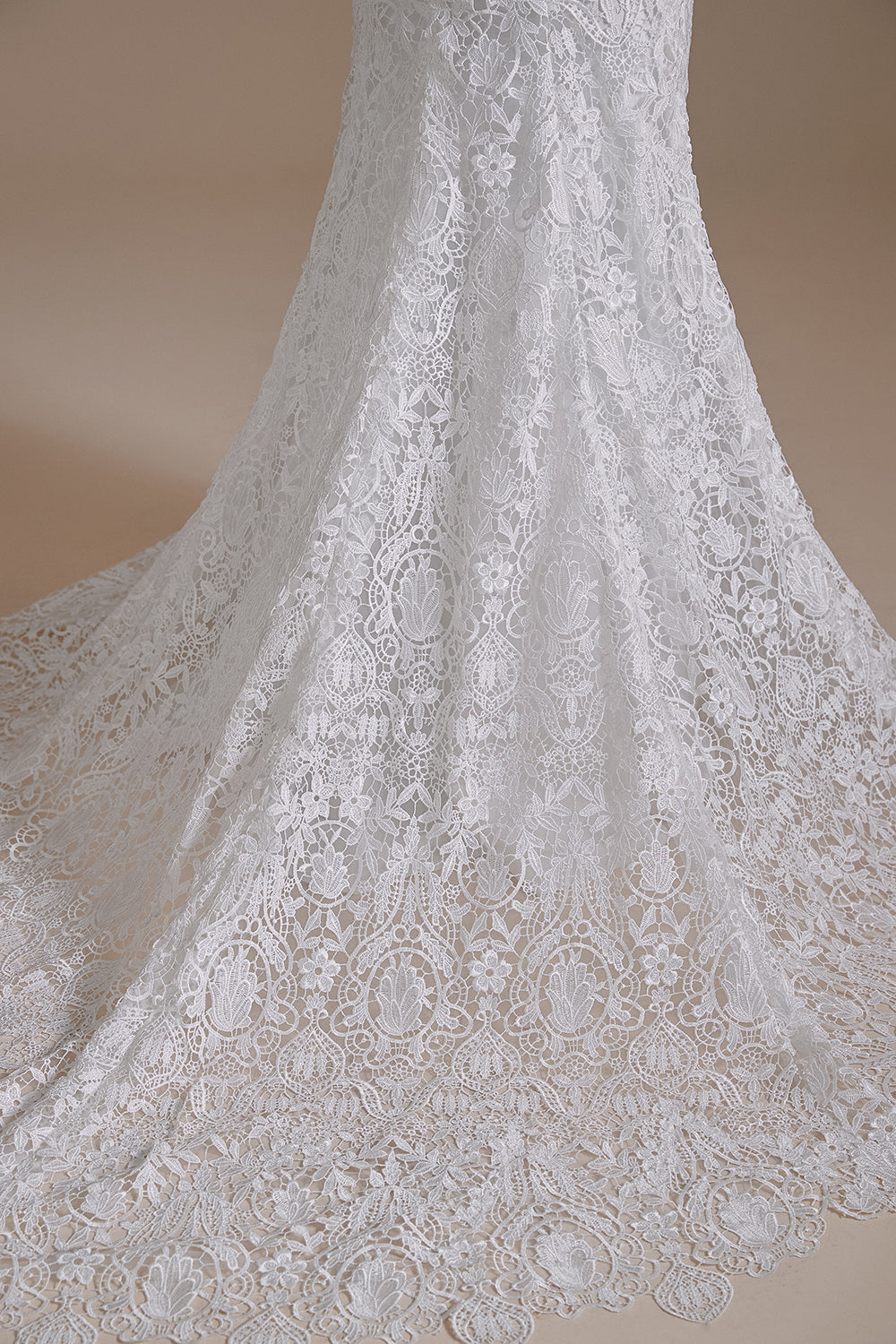 White Mermaid Lace Detachable Puff Sleeves Sweep Train Bridal Dress