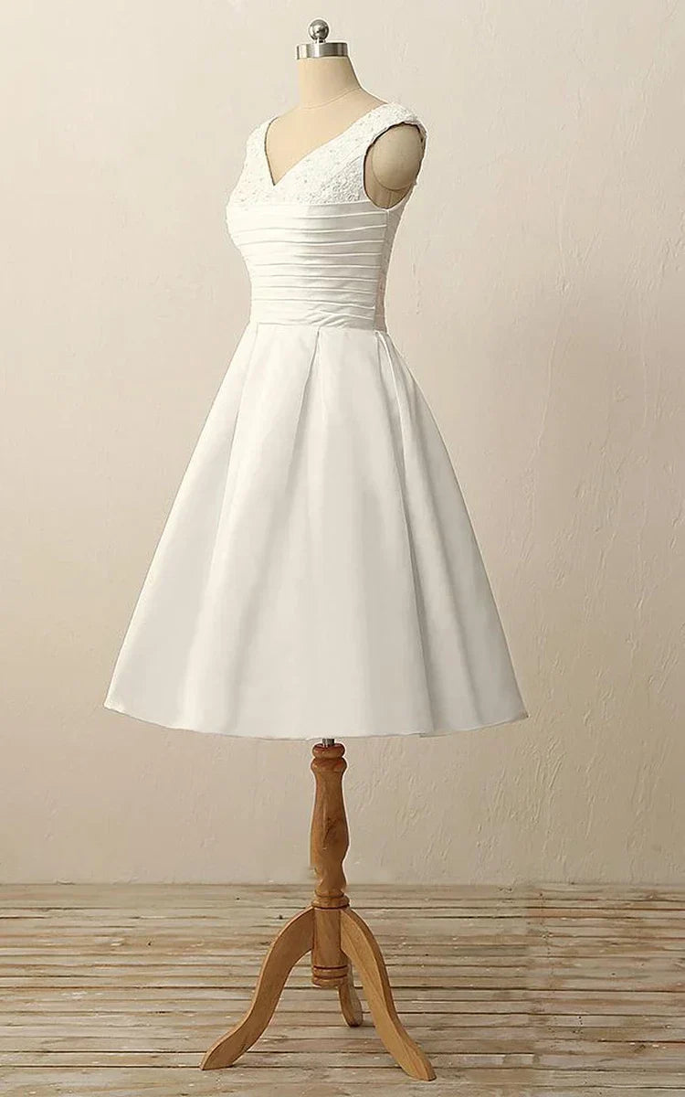 Short V-Neck Pleats Beading Appliques Zipper Satin Wedding Dress